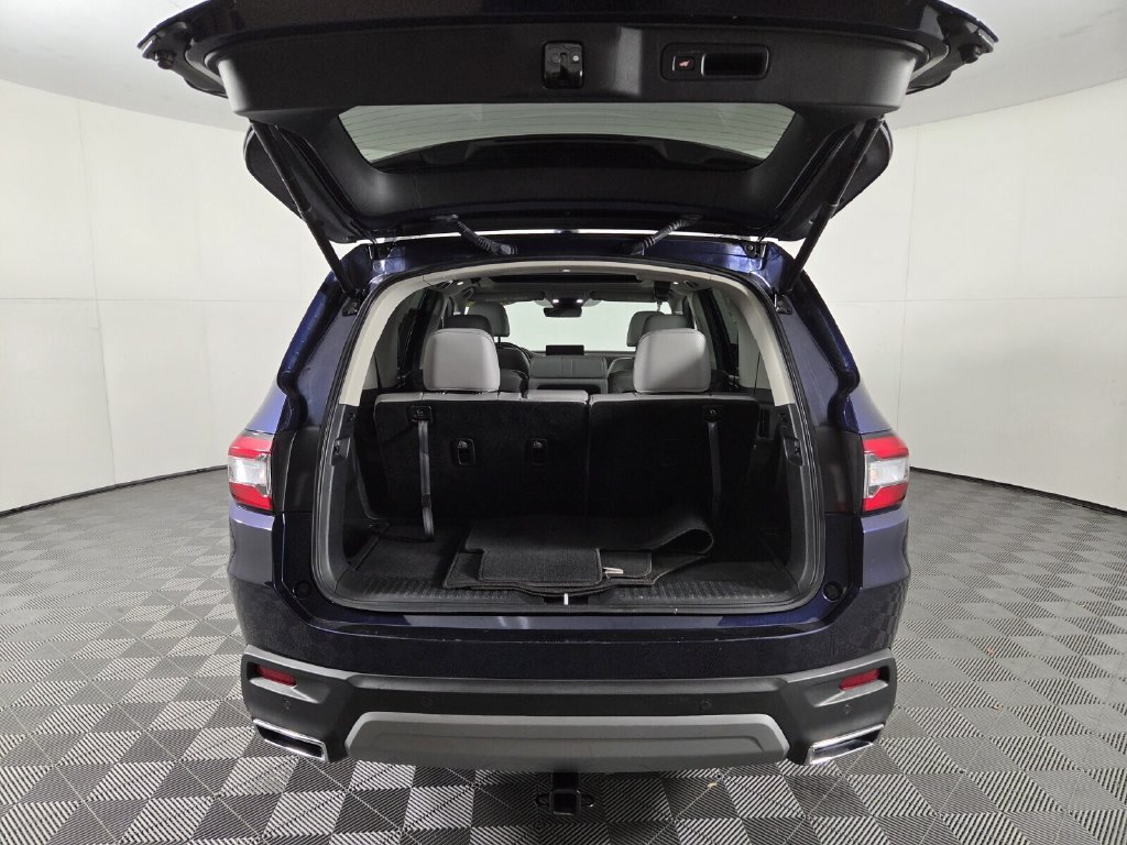 Used 2025 Honda Pilot Touring image 29