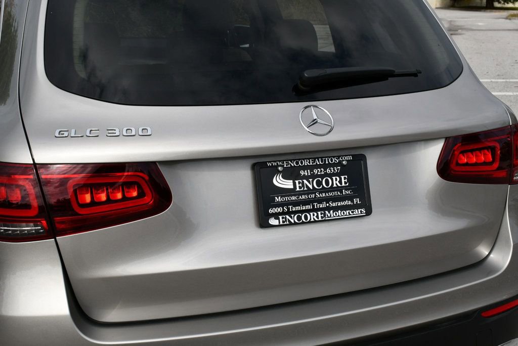 Used 2022 Mercedes-Benz GLC 300 image 10
