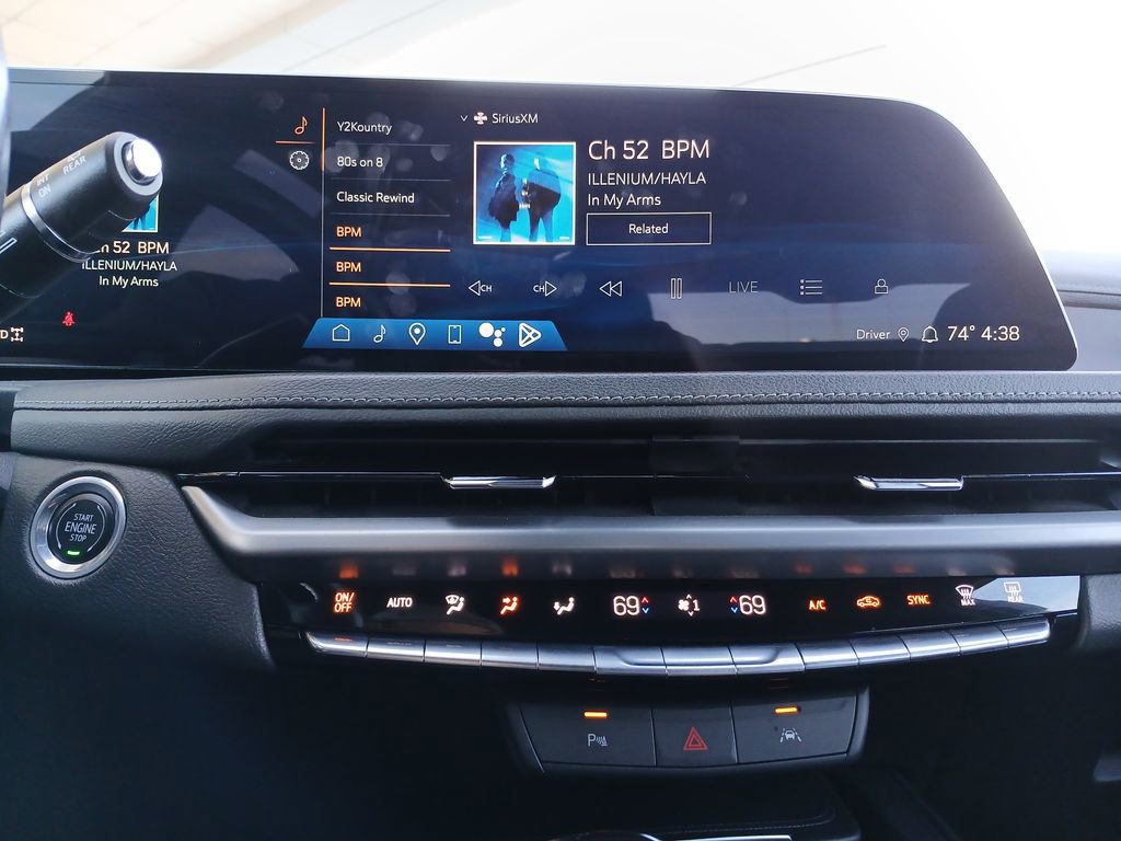 Certified 2024 Cadillac XT4 Premium Luxury AWD/4WD image 13