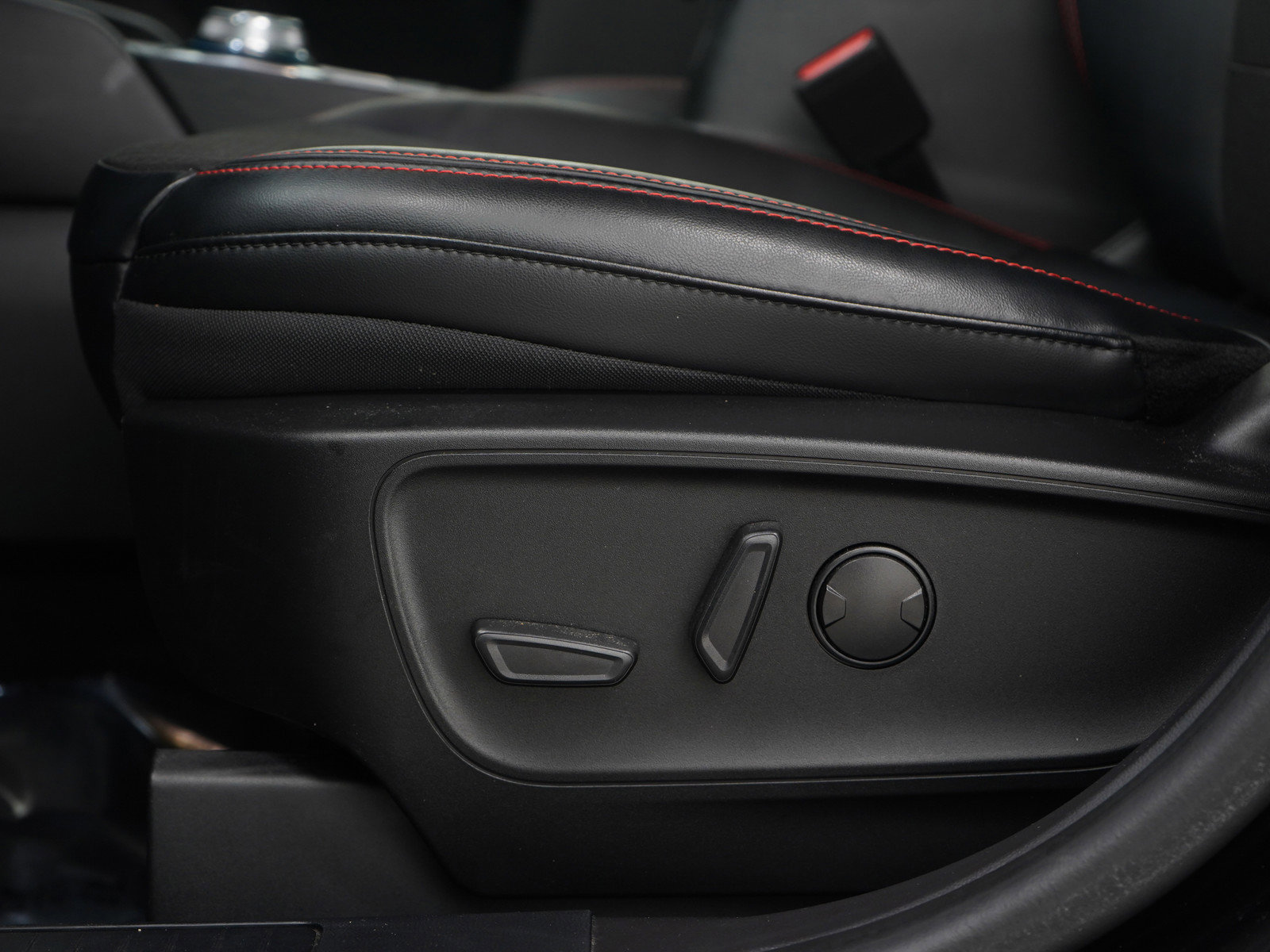 Used 2023 Ford Escape ST-Line w/ Tech Pack #1 image 23