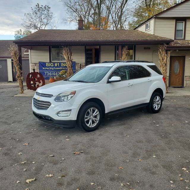 Used 2017 Chevrolet Equinox LT w/ Convenience Package image 2