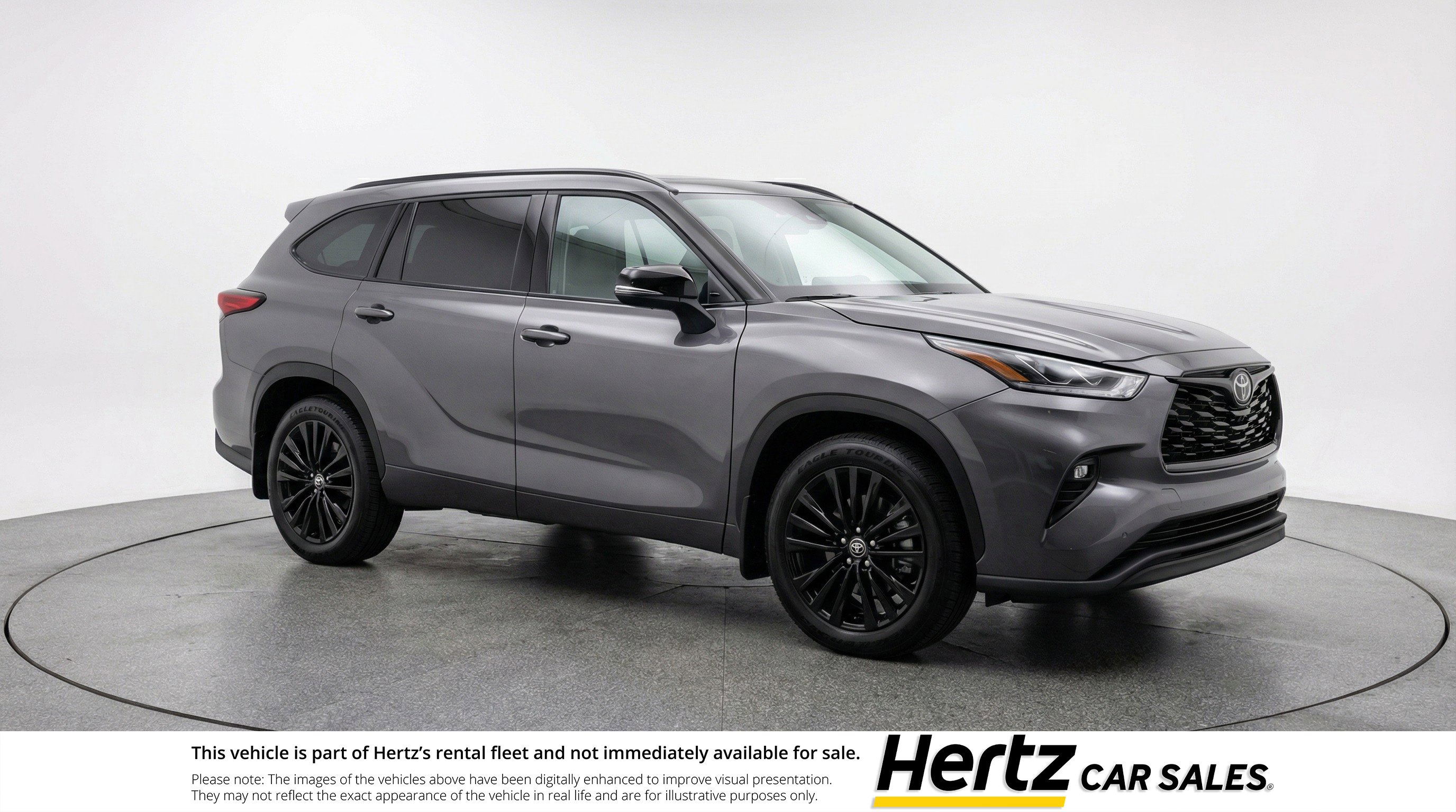 Used 2025 Toyota Highlander XSE image 1