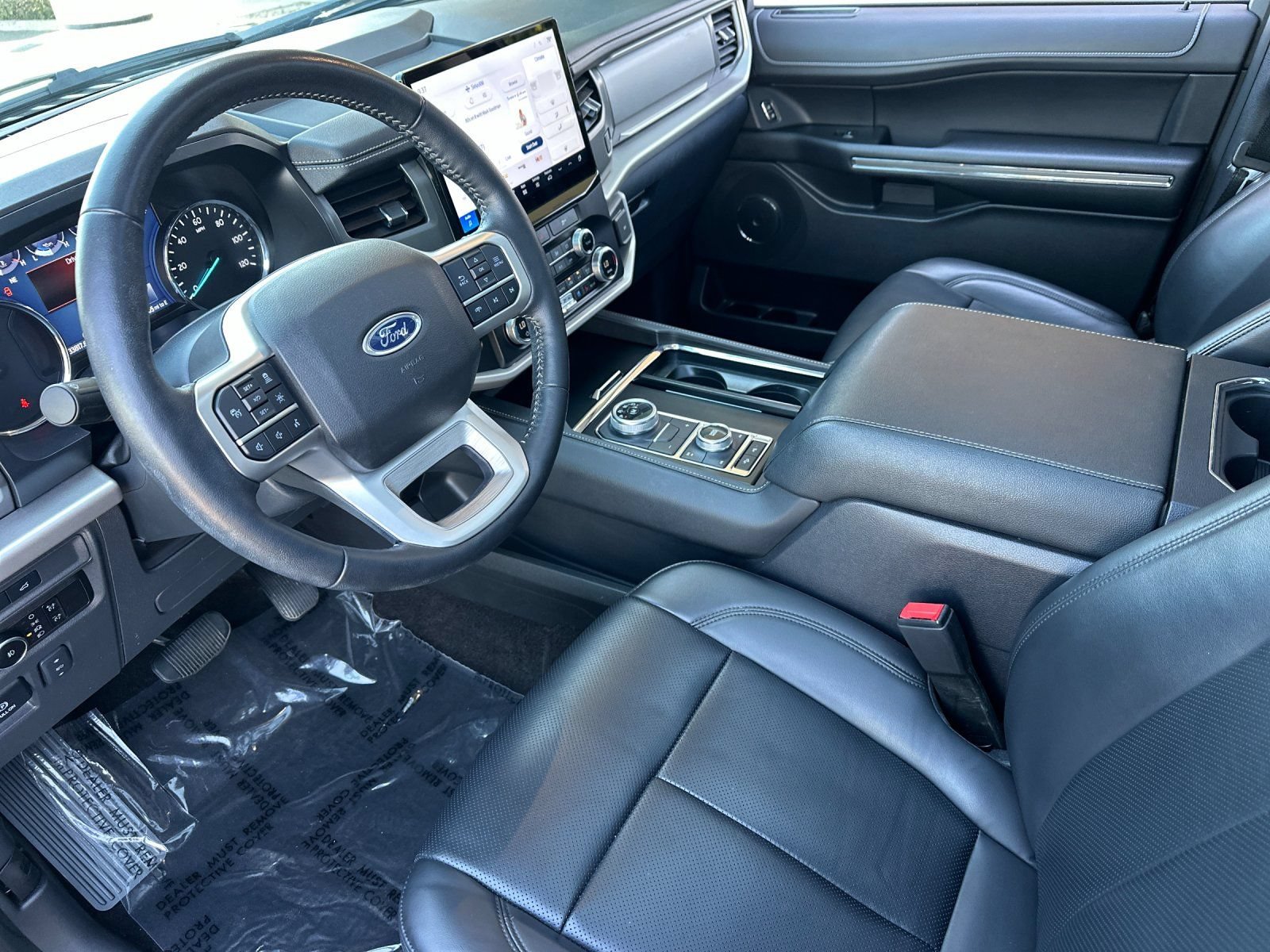 Used 2023 Ford Expedition XLT AWD/4WD image 9