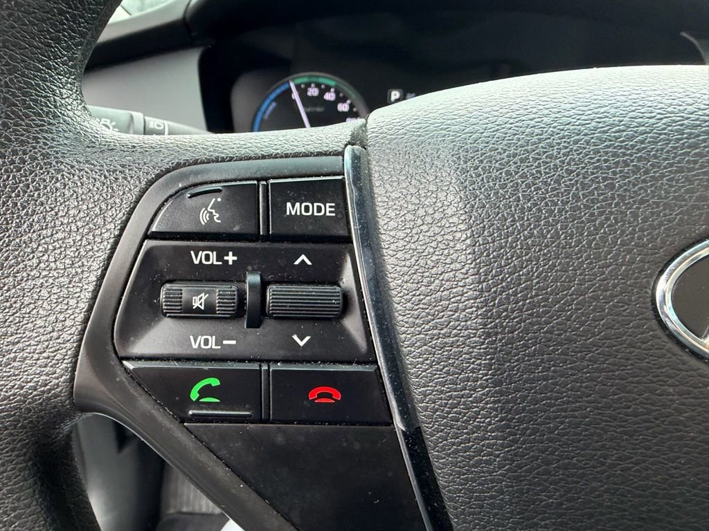 Used 2016 Hyundai Sonata SE image 18