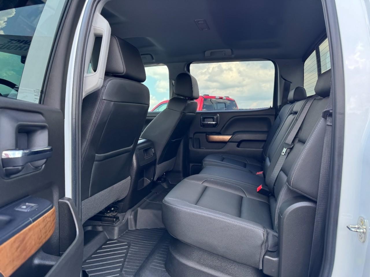Used 2019 Chevrolet Silverado 2500 LTZ w/ Duramax Plus Package AWD/4WD image 10