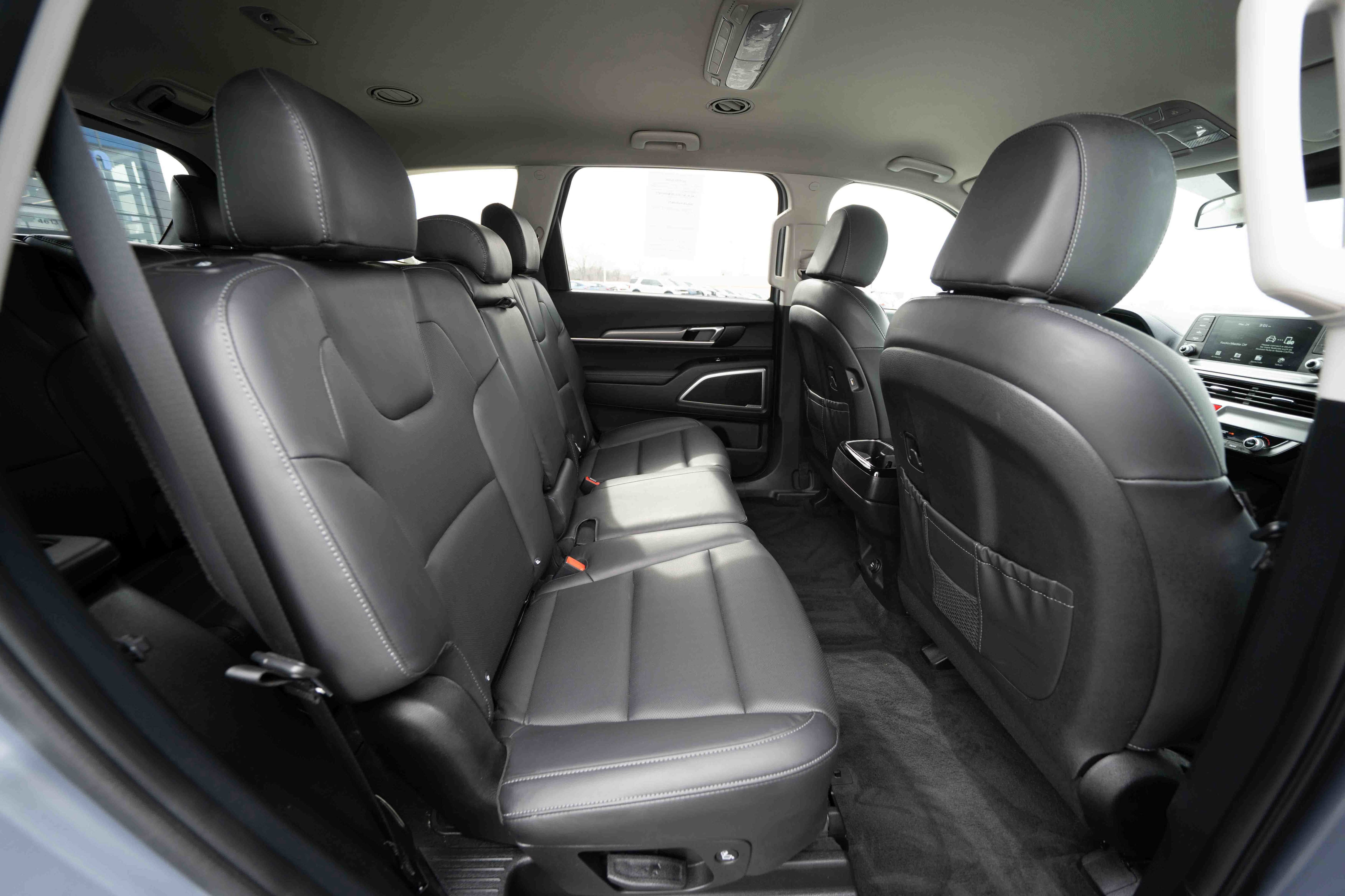 Used 2021 Kia Telluride LX image 25