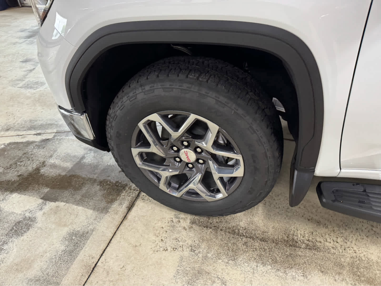 New 2026 GMC Sierra 1500 SLT w/ SLT Premium Plus Package image 10