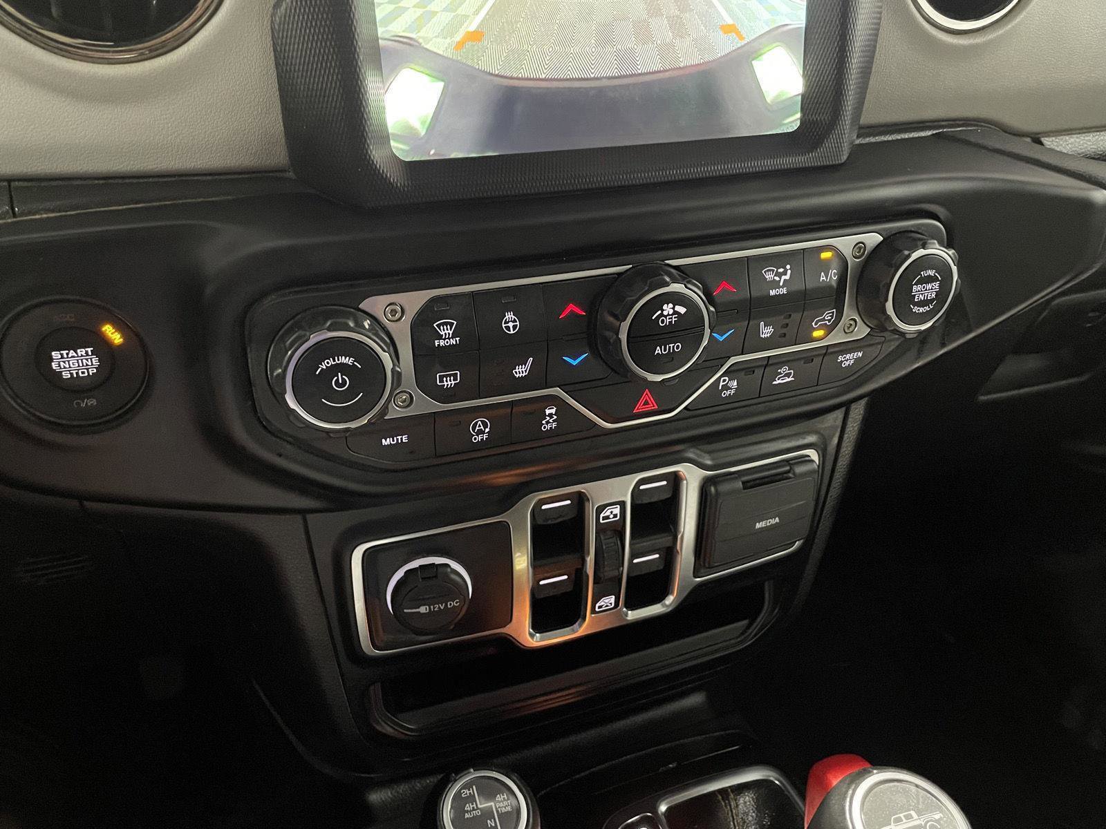 Used 2022 Jeep Gladiator Overland image 24