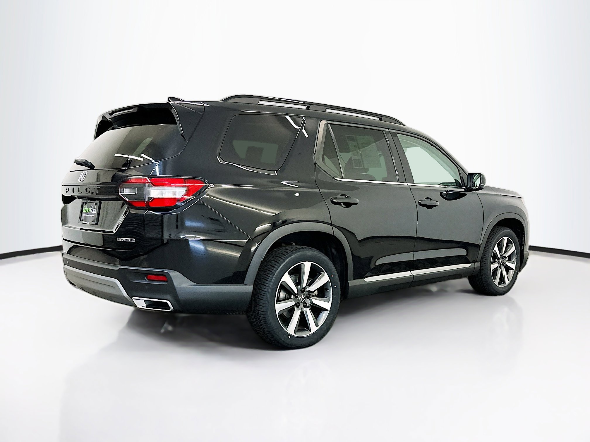 Used 2023 Honda Pilot Touring image 9