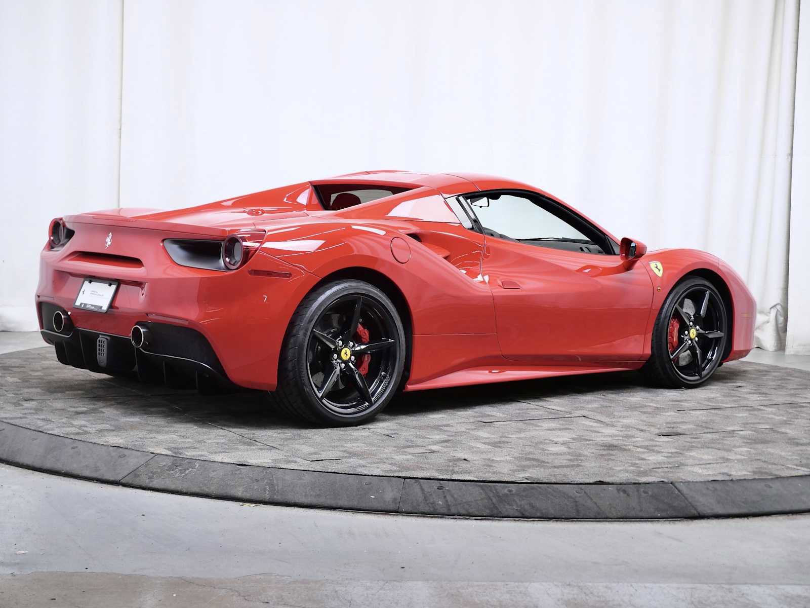 Certified 2019 Ferrari 488 Spider RWD image 6