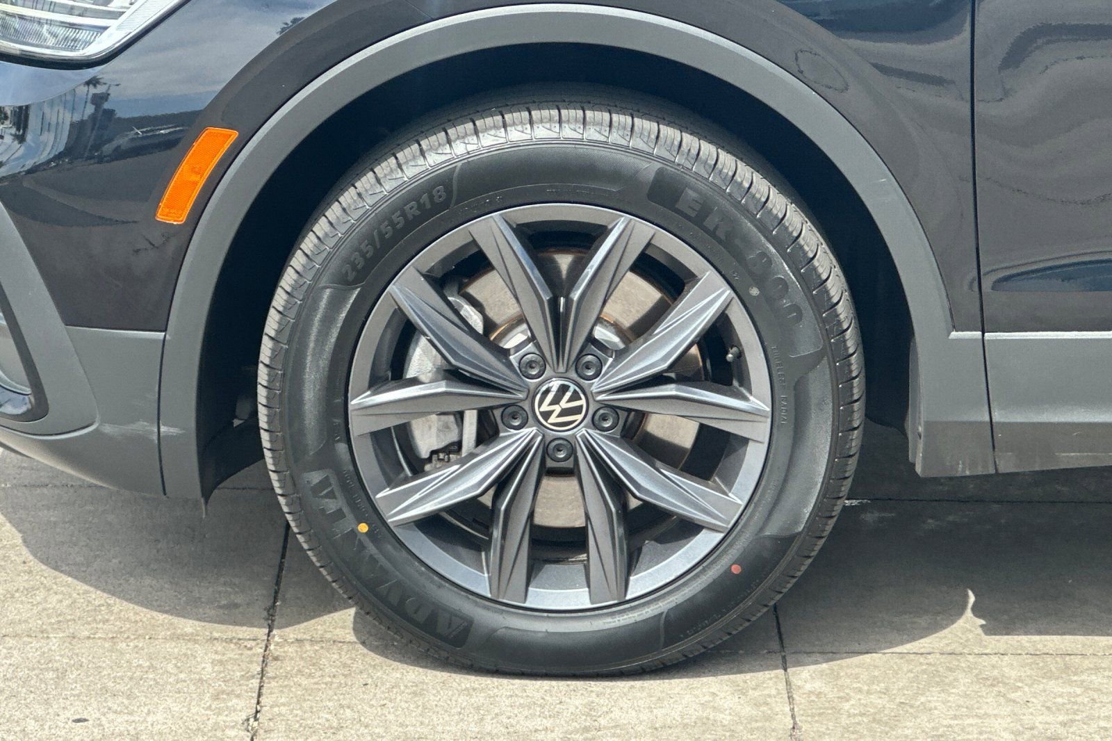 Certified 2023 Volkswagen Tiguan SE w/ Panoramic Sunroof Package FWD image 26