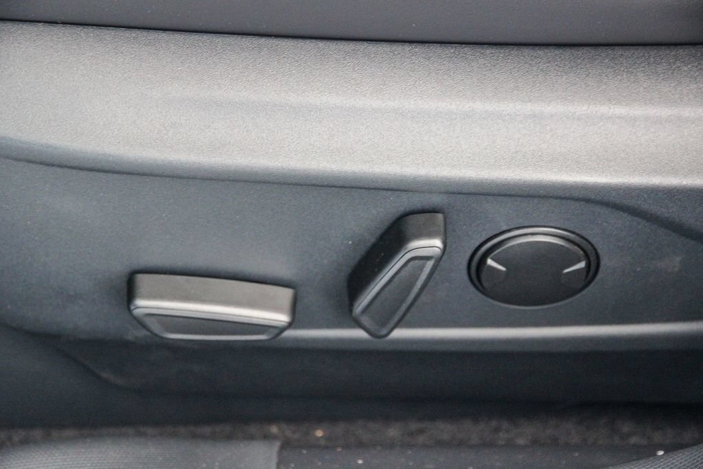 New 2026 Ford Mustang Mach-E Select RWD image 22