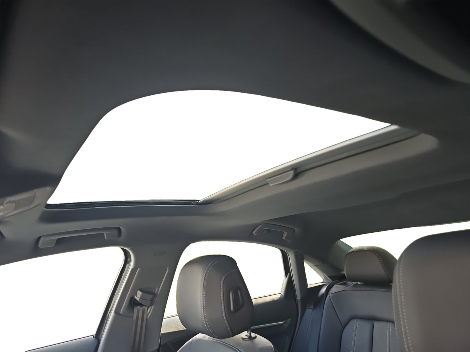 Used 2022 Audi A3 2.0T Premium w/ 18" Wheel Package image 6