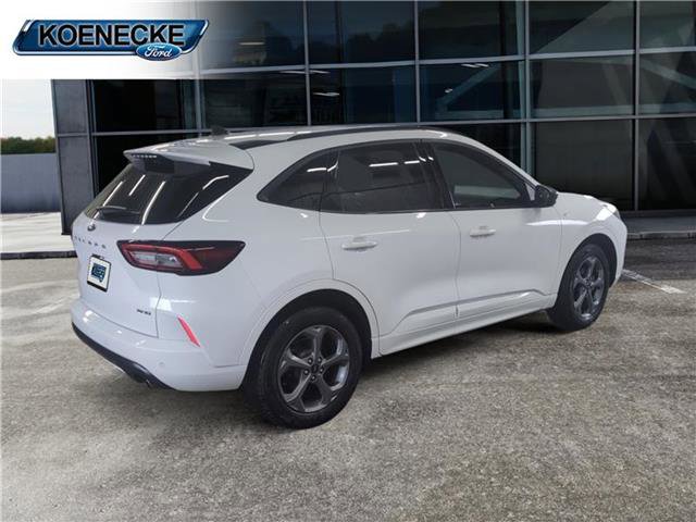 Certified 2023 Ford Escape ST-Line w/ Tech Pack #1 image 5