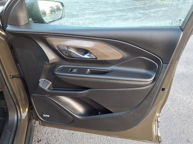 Used 2023 GMC Terrain Denali w/ Denali Premium Package image 26