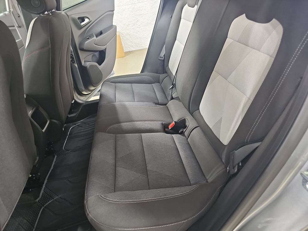 Certified 2024 Chevrolet Trax RS w/ Driver Confidence Package FWD image 17