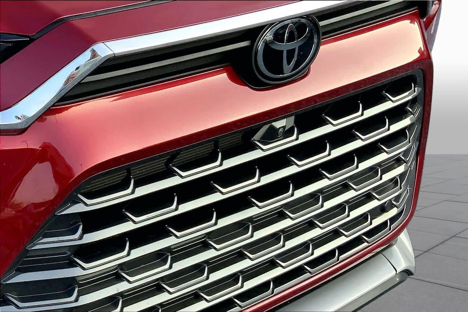 Used 2024 Toyota Grand Highlander AWD Hybrid image 29
