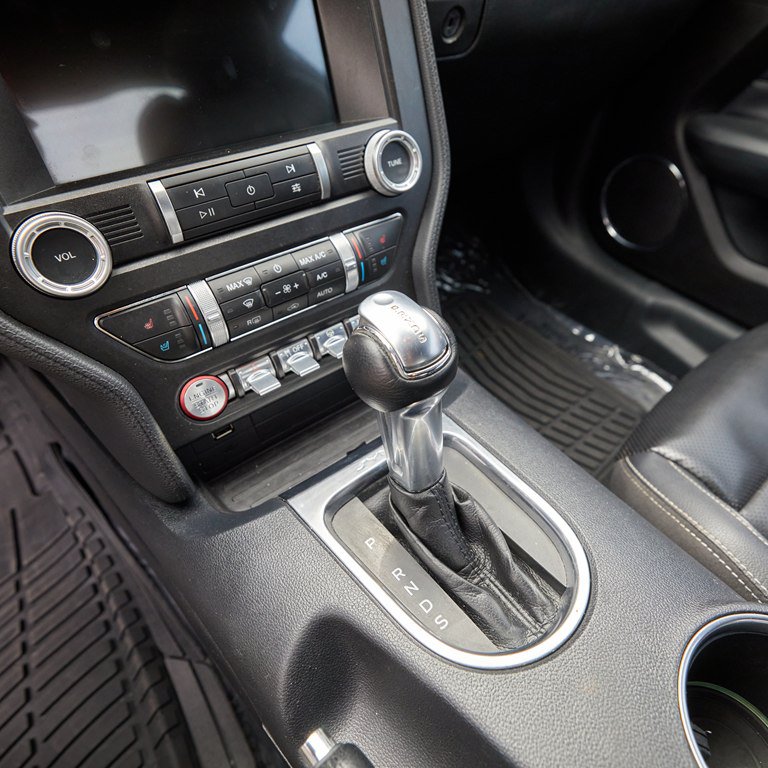 Used 2021 Ford Mustang Premium RWD image 18