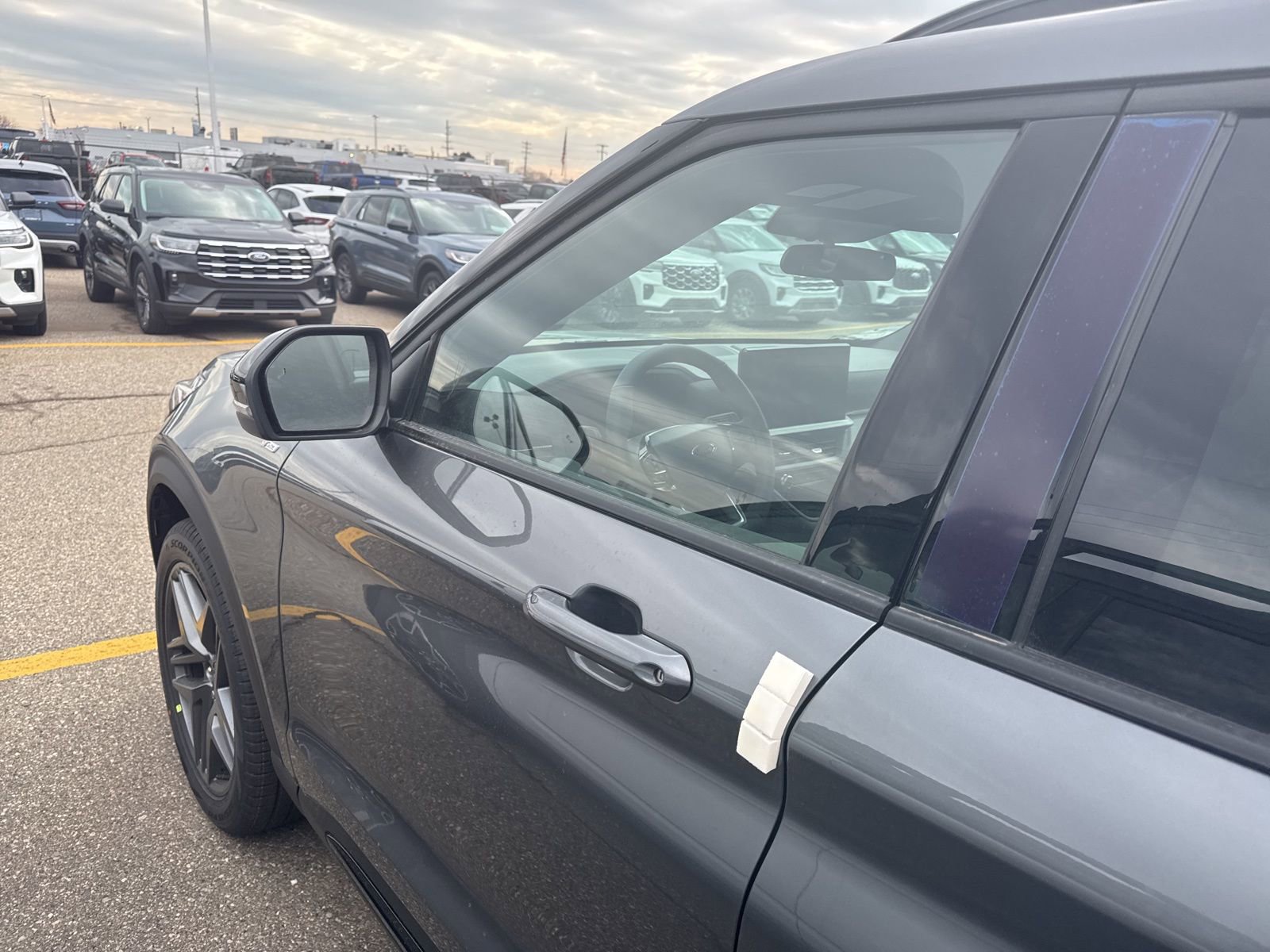 New 2026 Ford Explorer ST-Line w/ ST-Line Street Pack image 3