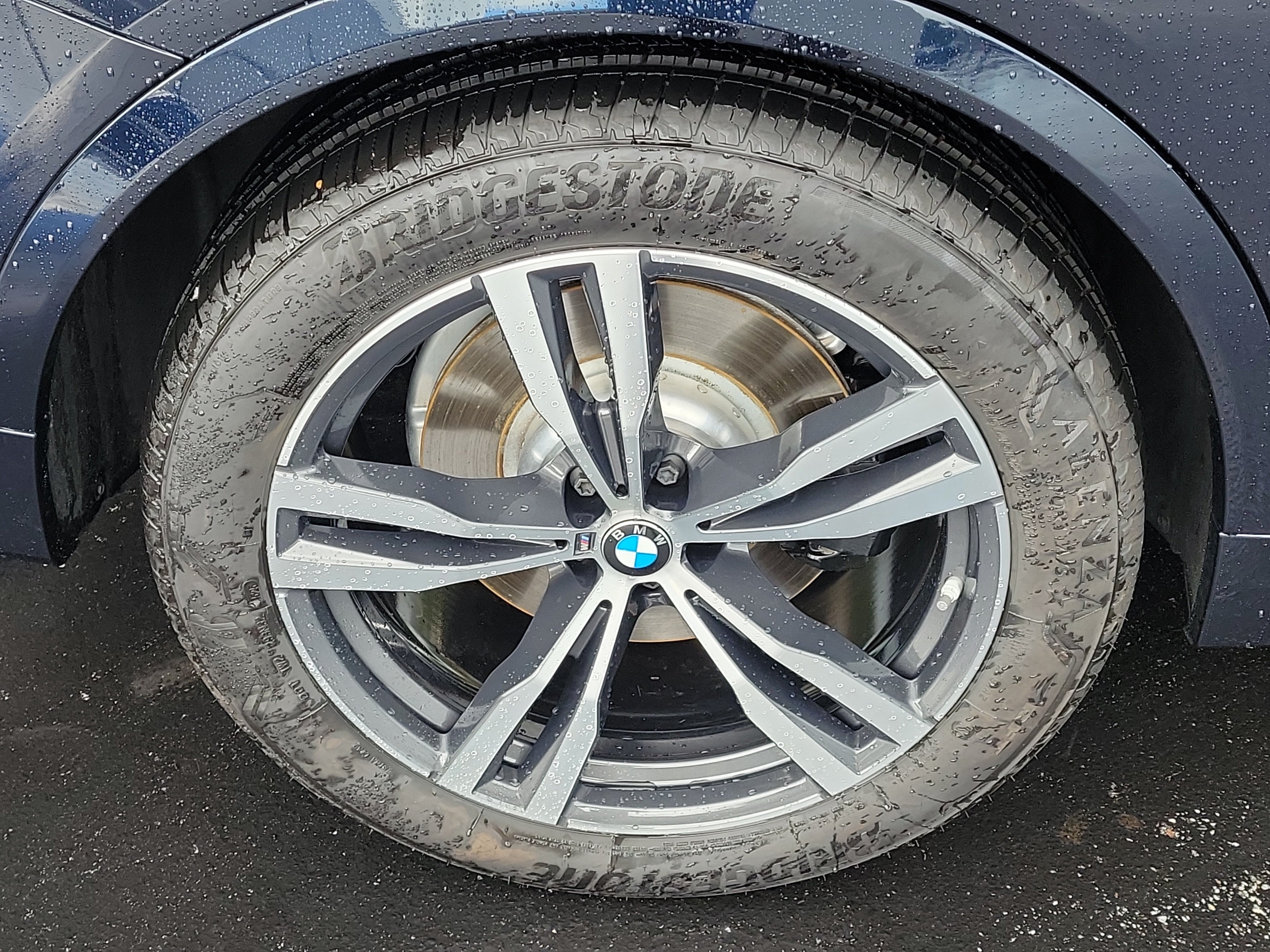 Used 2026 BMW X7 xDrive40i w/ M Sport Package AWD/4WD image 7