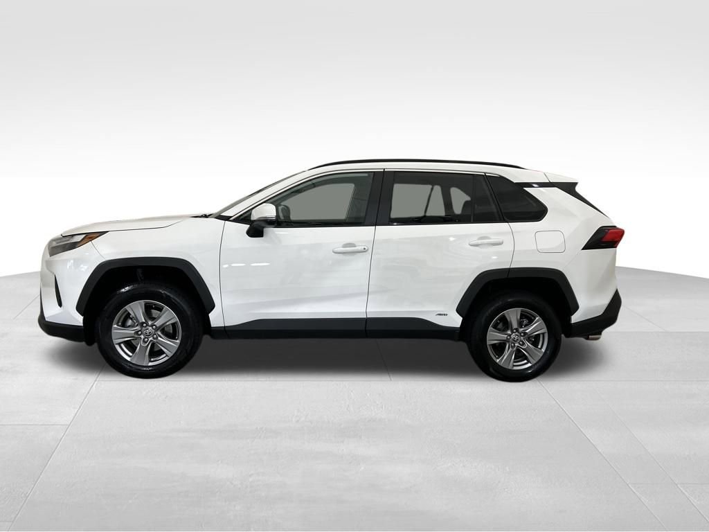 Used 2024 Toyota RAV4 XLE image 2