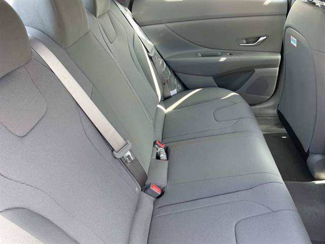 New 2026 Hyundai Elantra SE FWD image 23