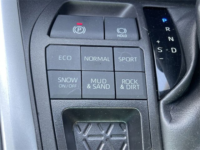 Used 2023 Toyota RAV4 XLE image 17