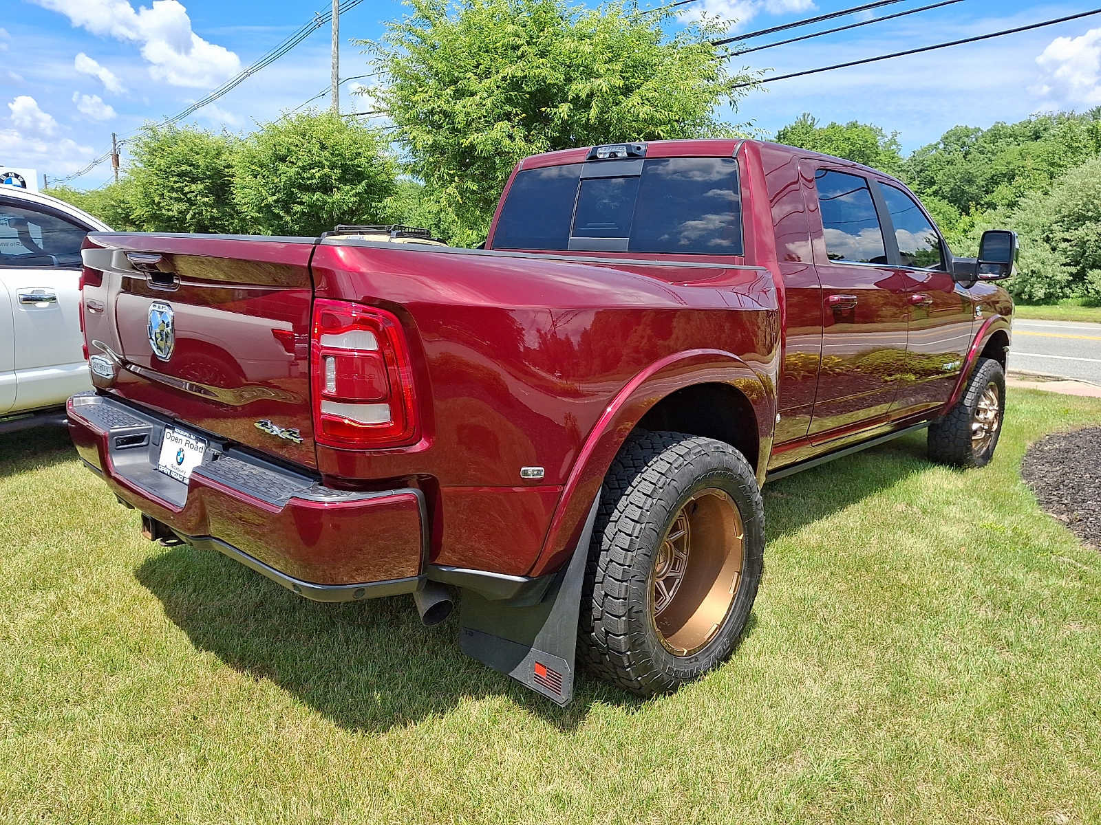 Used 2024 RAM 3500 Limited w/ Towing Technology Group AWD/4WD image 6