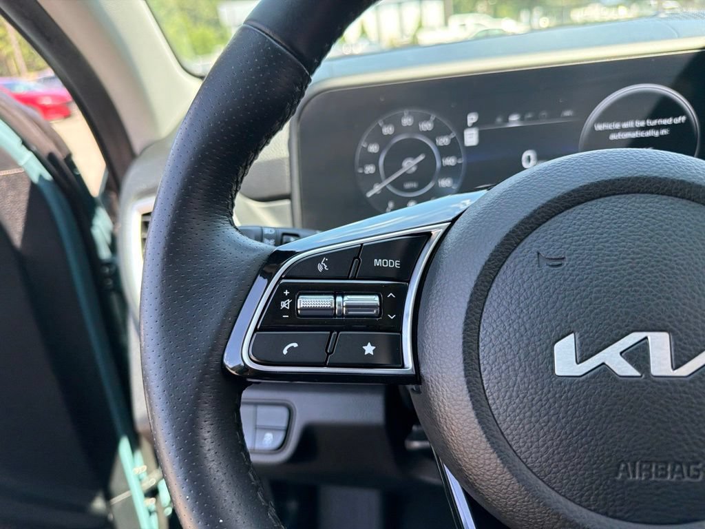 Certified 2024 Kia Seltos SX AWD/4WD image 16