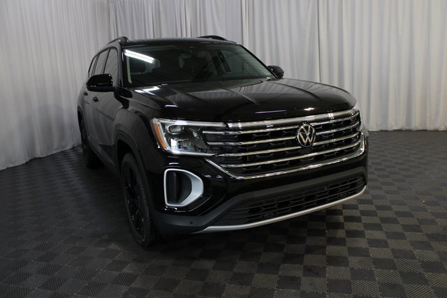 New 2026 Volkswagen Atlas SE image 32