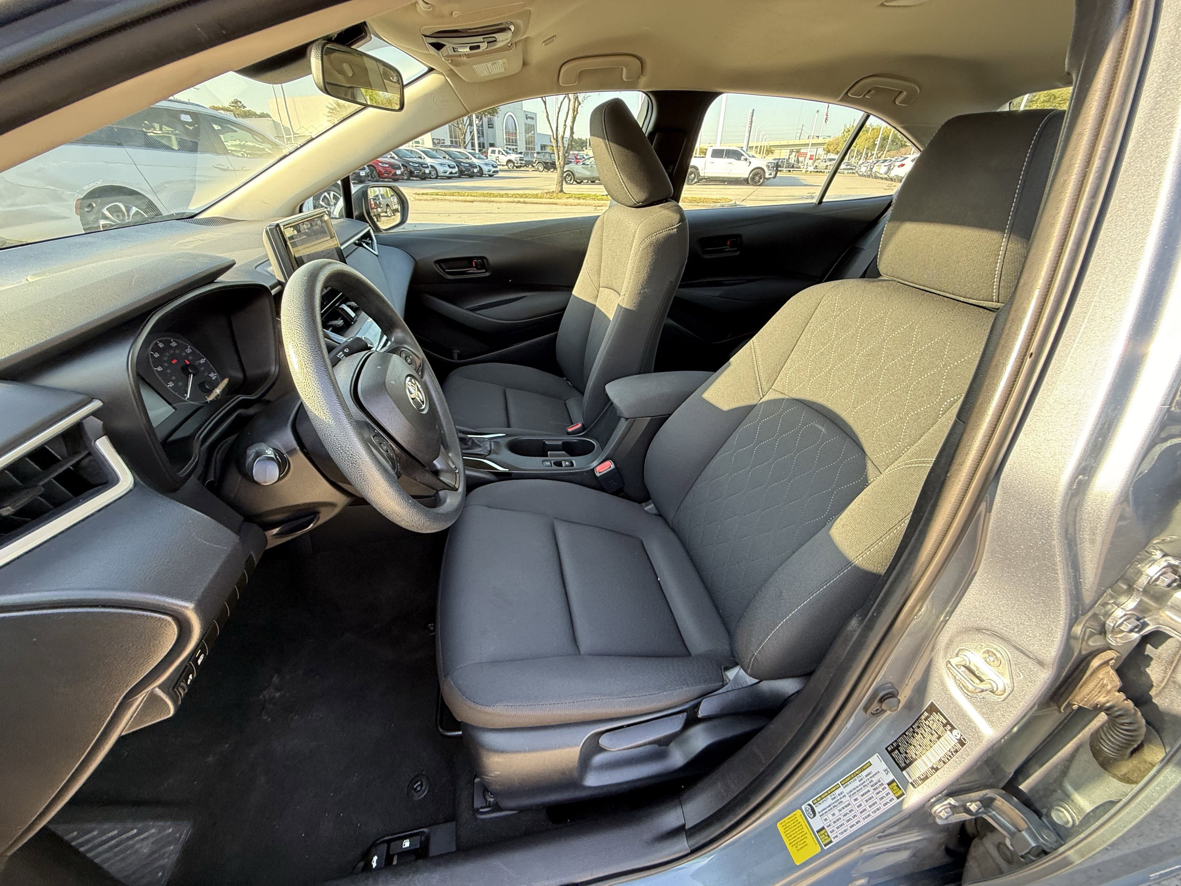 Used 2024 Toyota Corolla LE image 27