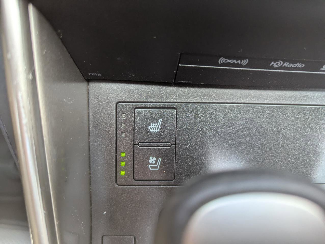 Used 2015 Lexus IS 250 4dr Sport Sdn AWD w/ Navigation System Package image 29