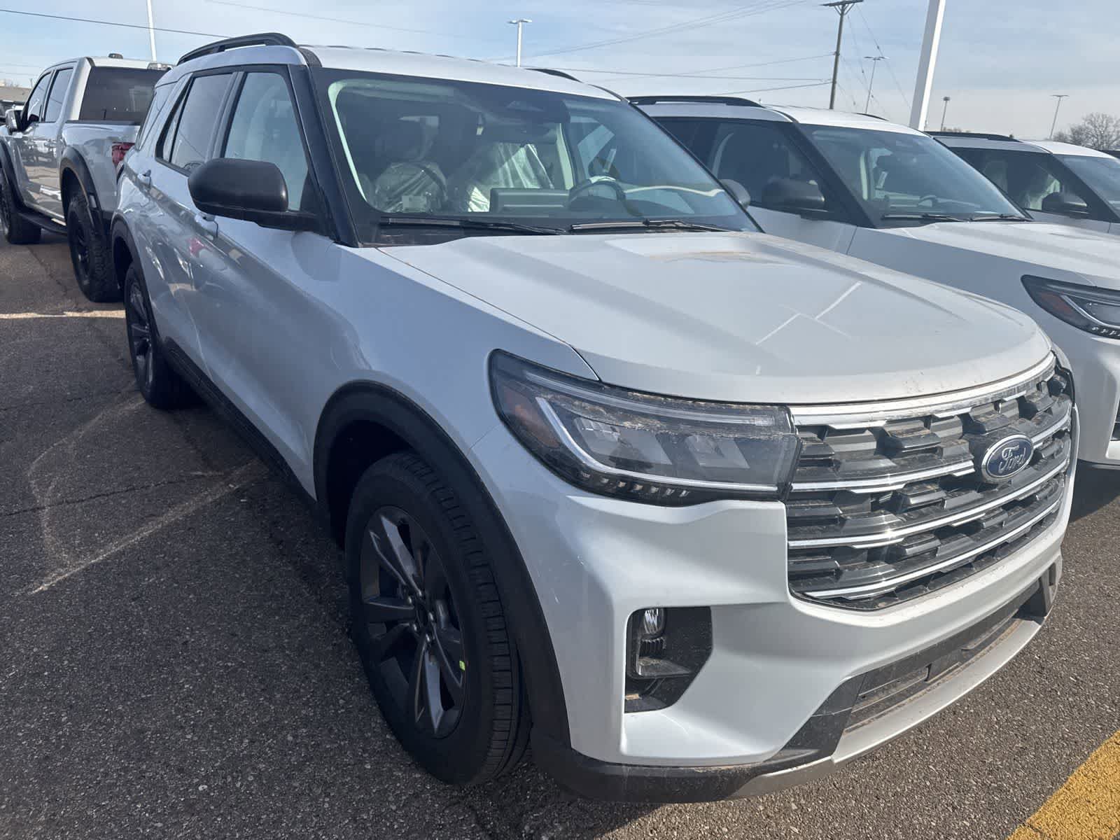 New 2026 Ford Explorer Active w/ Active Comfort Package AWD/4WD image 17