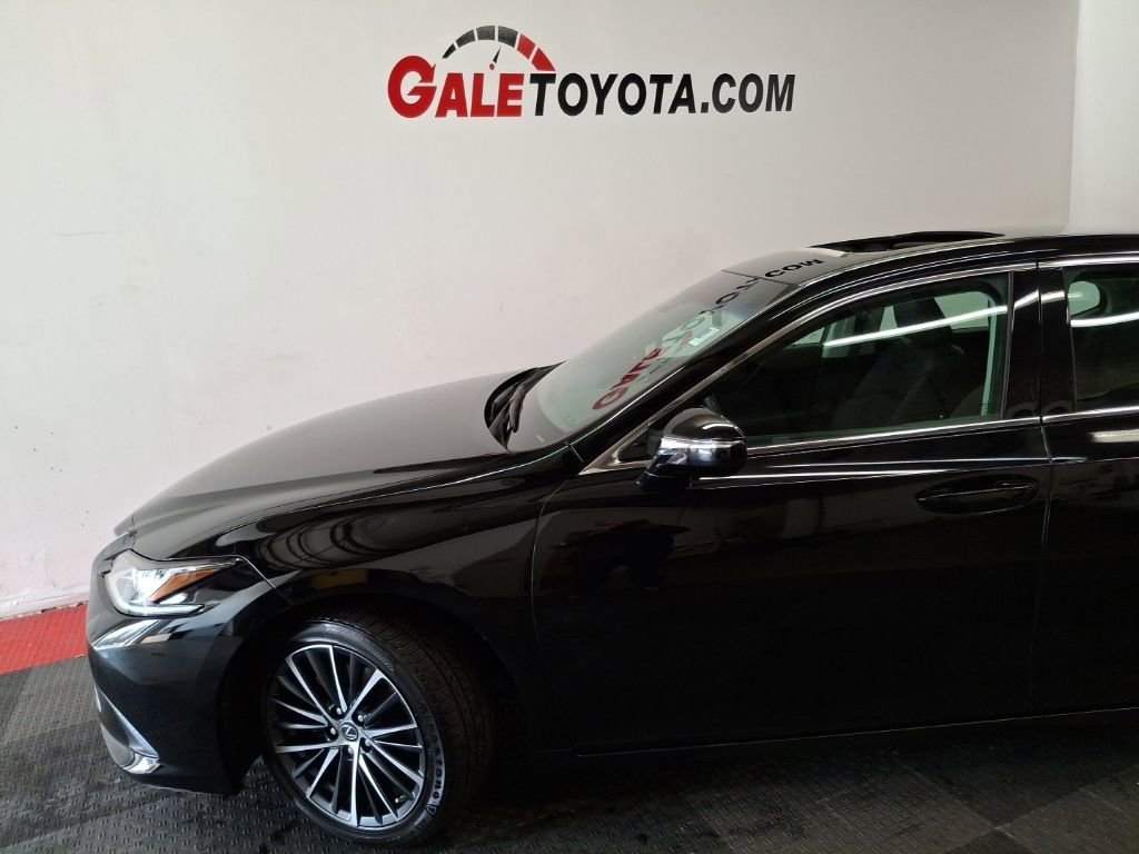 Used 2022 Lexus ES 350 w/ Premium Package image 5