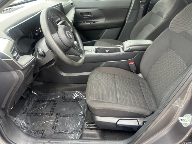 Used 2025 Nissan Kicks S FWD image 27