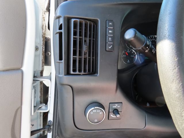 Used 2019 Chevrolet Express 2500 RWD image 29