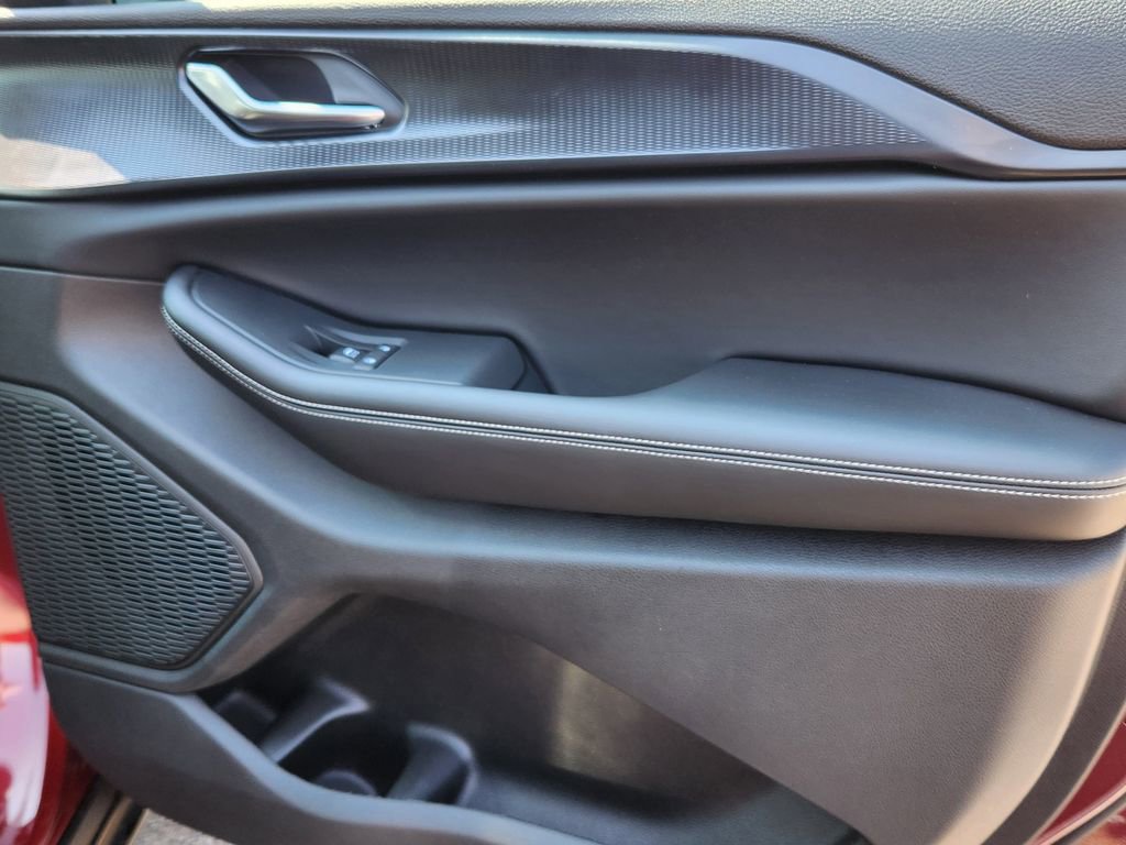 New 2025 Jeep Grand Cherokee Laredo X w/ Trailer Tow Package image 15