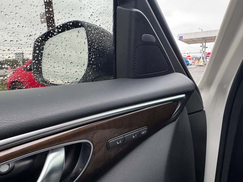 Used 2016 INFINITI Q50 3.0t Premium w/ Driver Assistance Package image 18