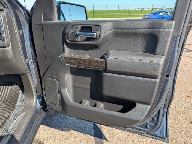 Used 2021 Chevrolet Silverado 1500 LT AWD/4WD image 5