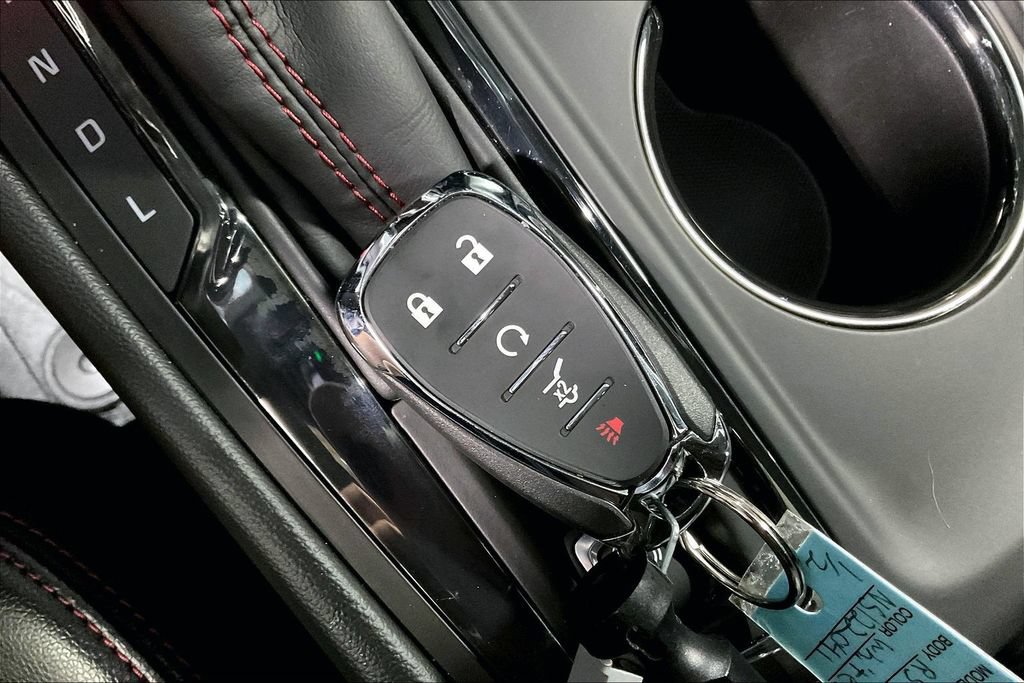 Used 2022 Chevrolet Equinox RS w/ RS Leather Package FWD image 12