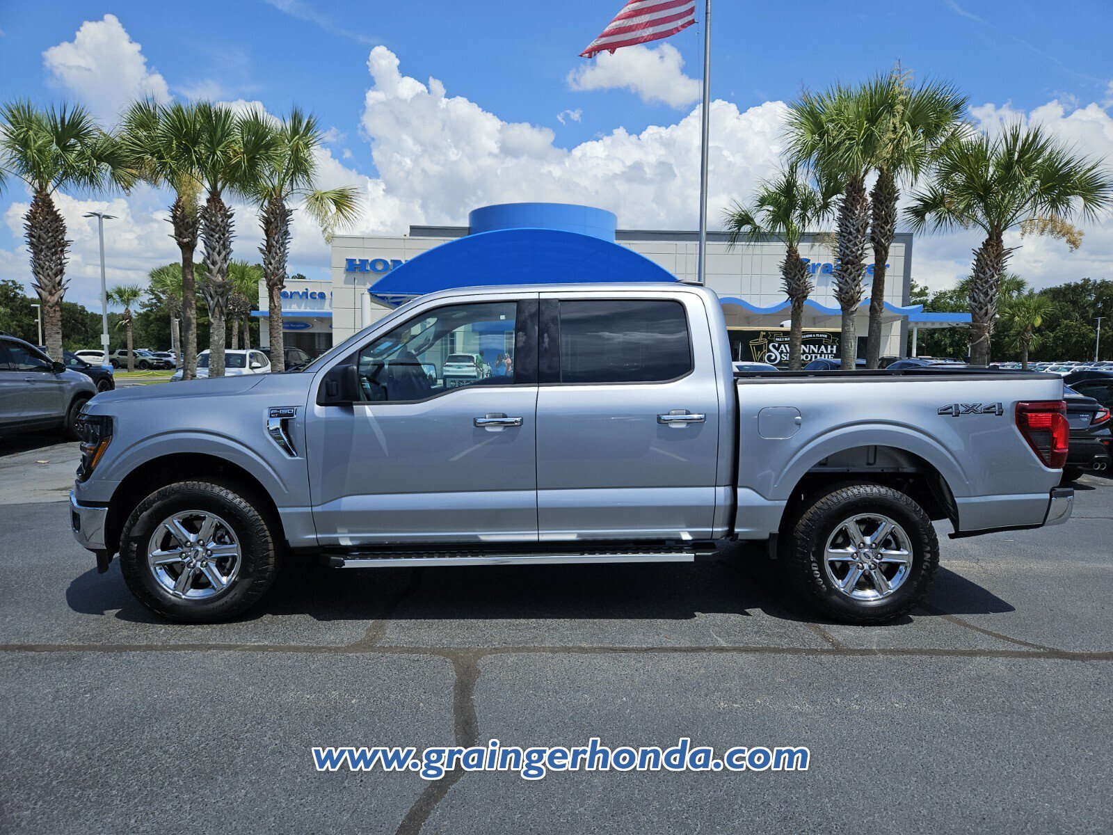 Used 2025 Ford F150 XLT w/ Equipment Group 301A Standard AWD/4WD image 2
