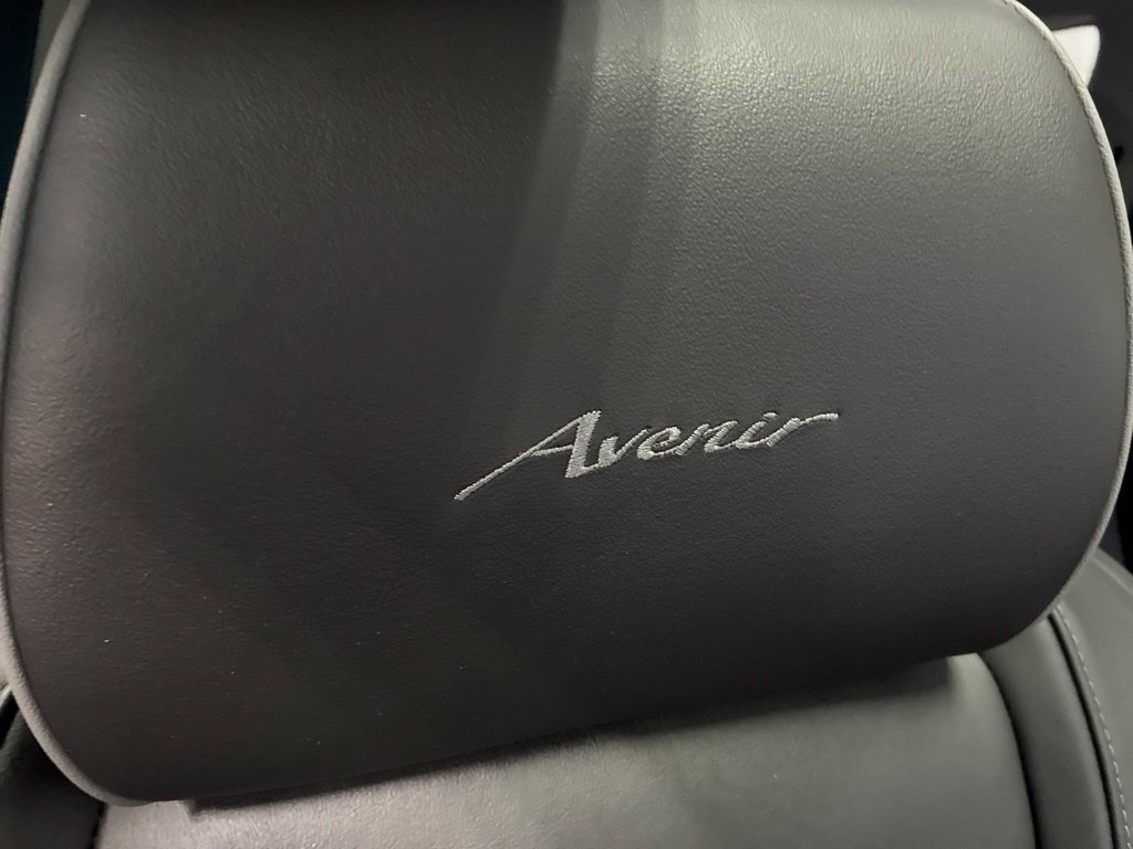Used 2021 Buick Enclave Avenir w/ Avenir Technology Package AWD/4WD image 11