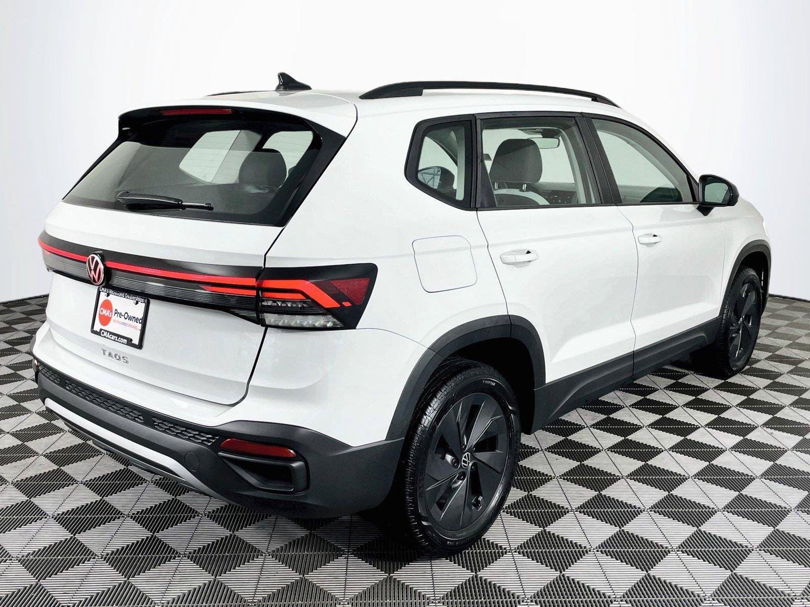 Used 2026 Volkswagen Taos S FWD image 9