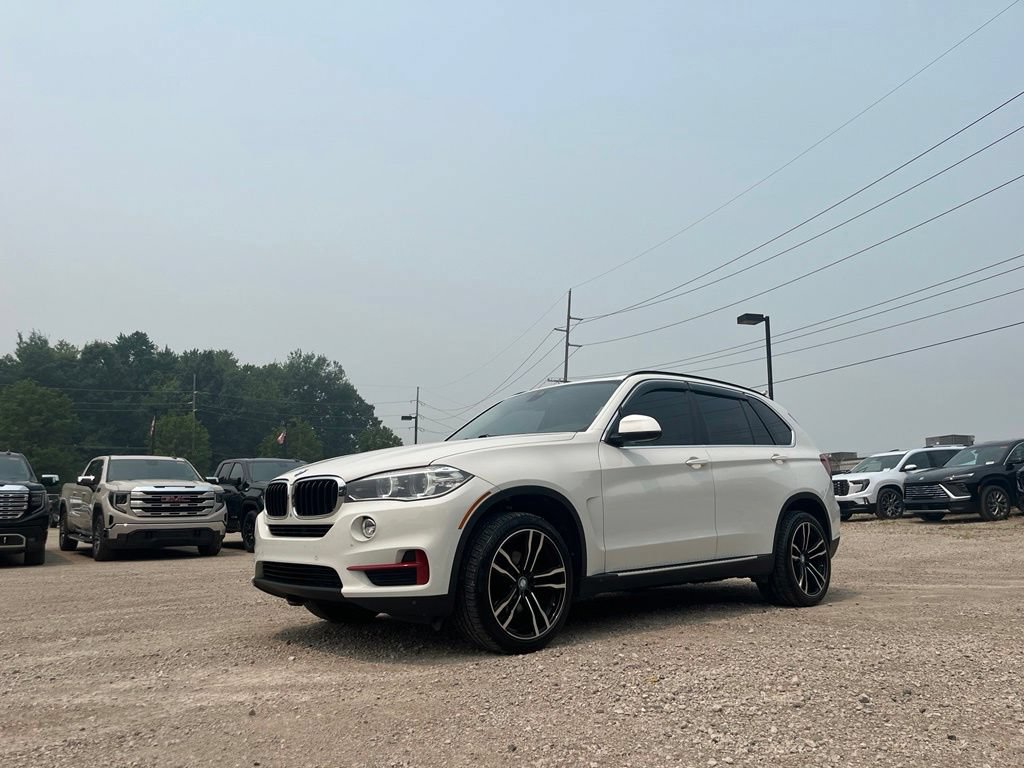 Used 2016 BMW X5 xDrive35i w/ Premium Package AWD/4WD image 2