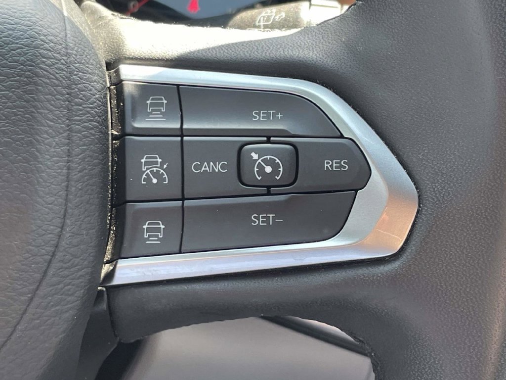 Used 2024 Jeep Compass Limited AWD/4WD image 31