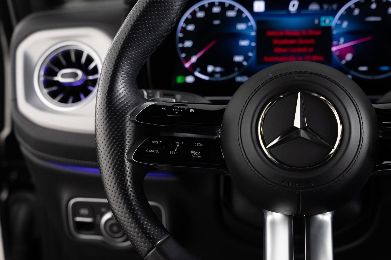 Used 2025 Mercedes-Benz G 550 w/ Exclusive Interior Package image 30