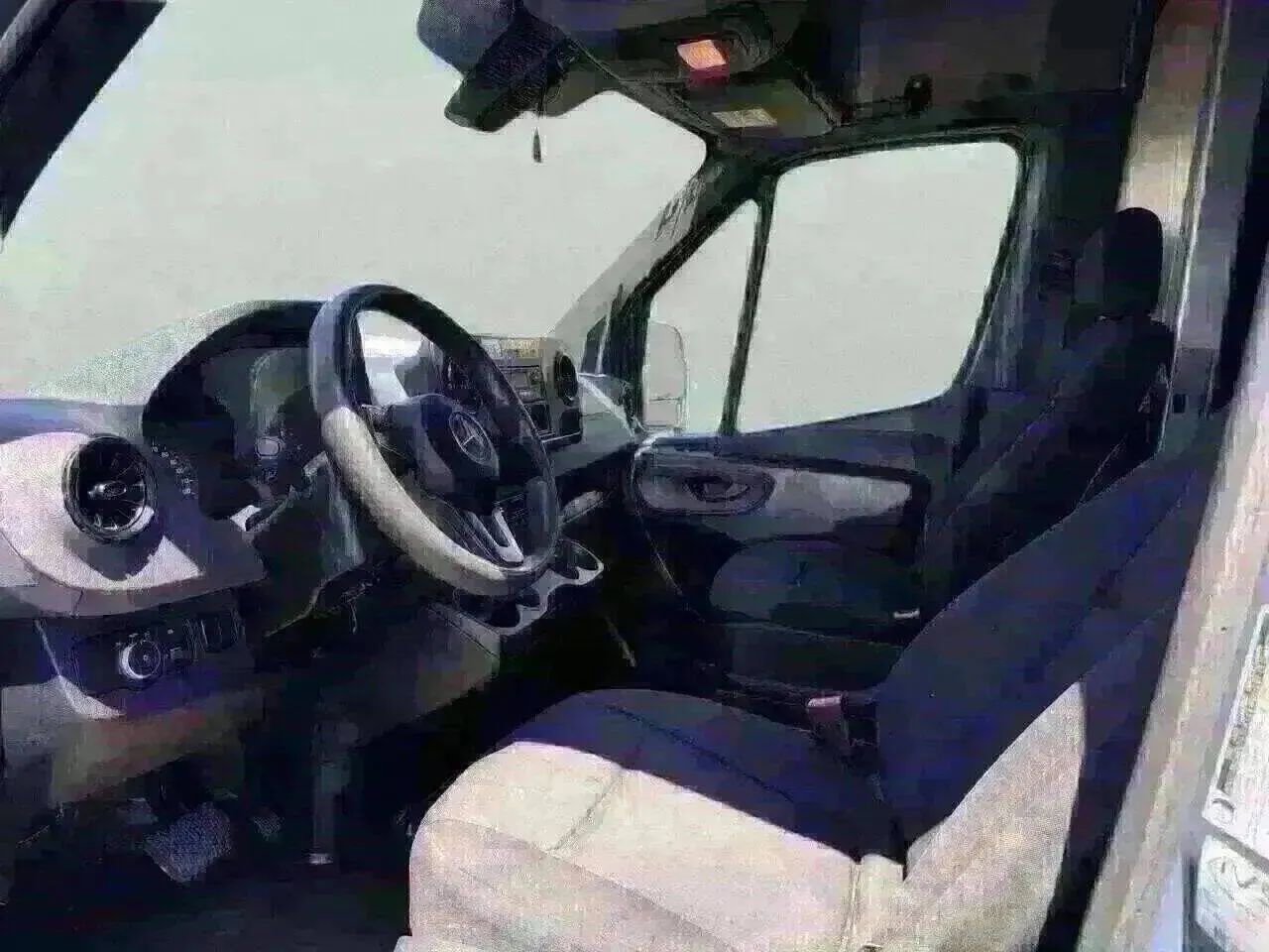 Used 2019 Mercedes-Benz Sprinter 144 image 20