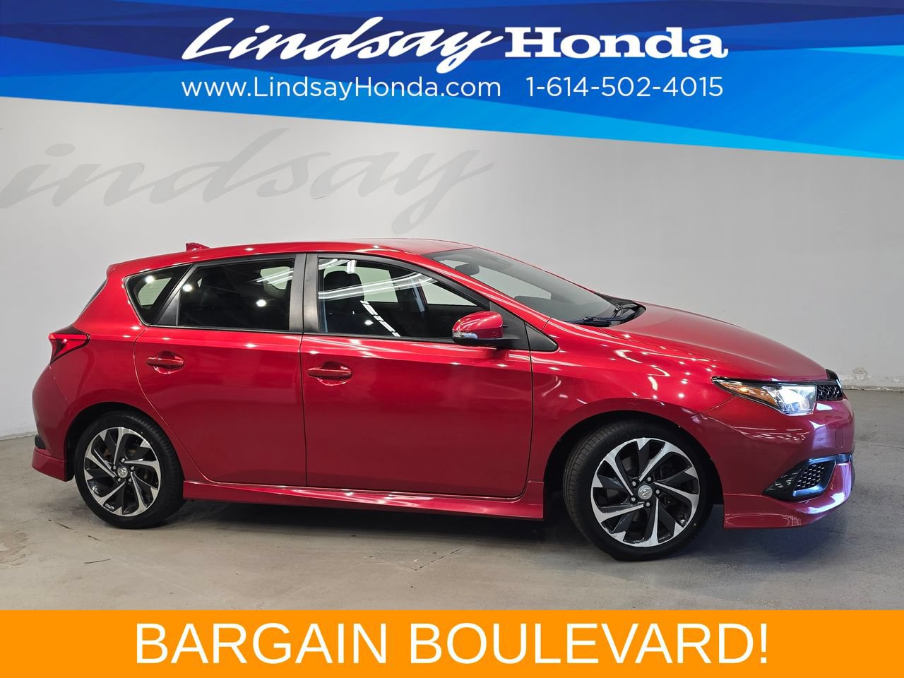 Used 2018 Toyota Corolla iM w/ All-Weather Mat Package FWD image 3