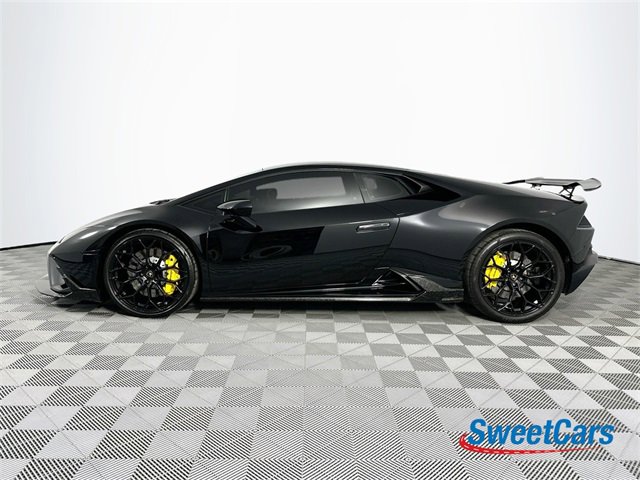 Used 2021 Lamborghini Huracan EVO image 4