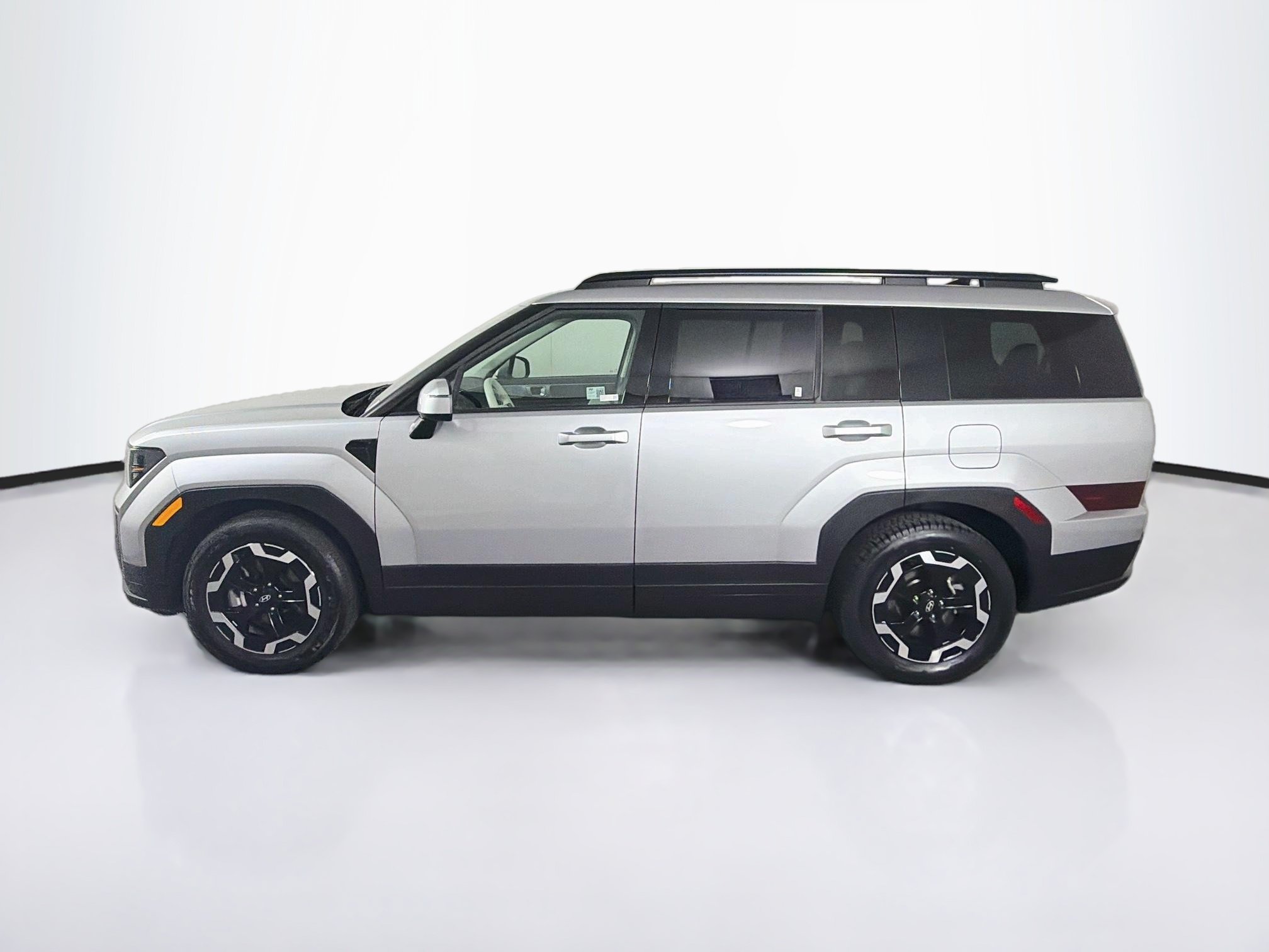 Used 2026 Hyundai Santa Fe SEL FWD image 4